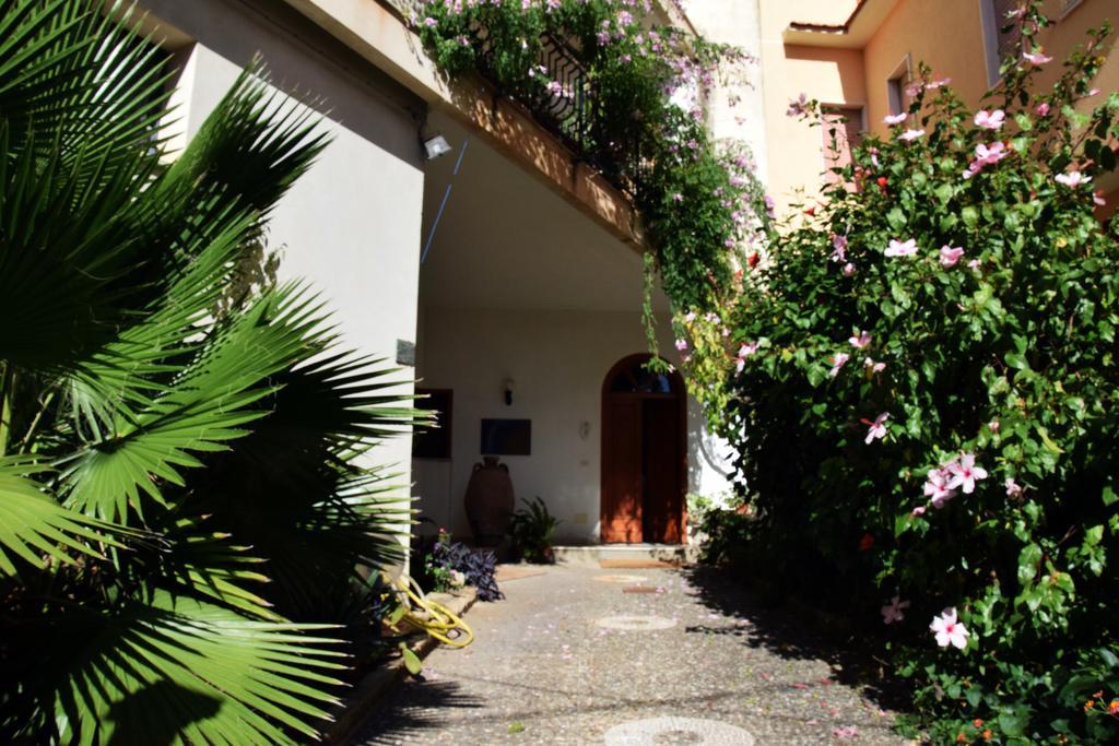 Artroom Garden Noto Exterior photo
