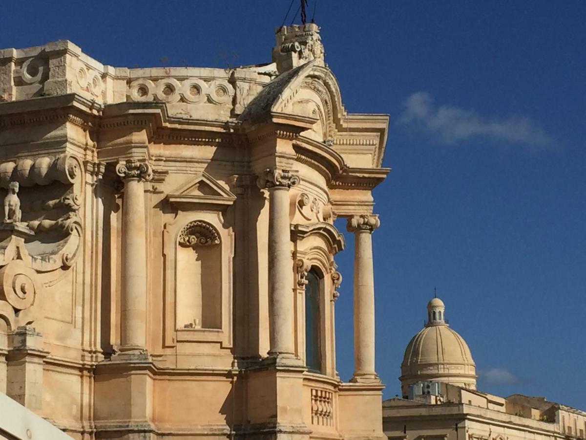 Artroom Garden Noto Exterior photo
